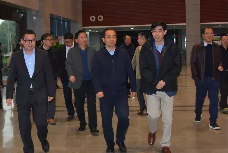 ����Դ�·��� | ���ȷ���ί����˾����һ�е�����������